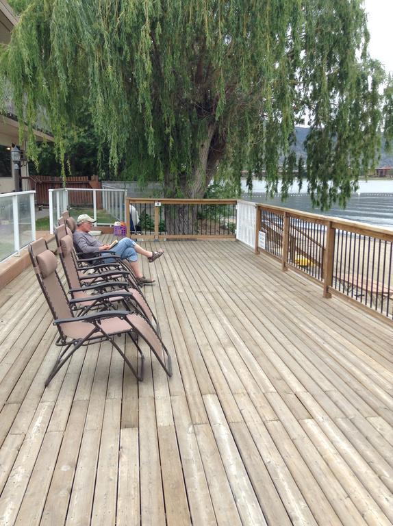 Bella Villa Resort Motel Osoyoos Bagian luar foto