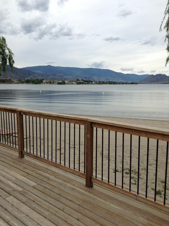 Bella Villa Resort Motel Osoyoos Bagian luar foto